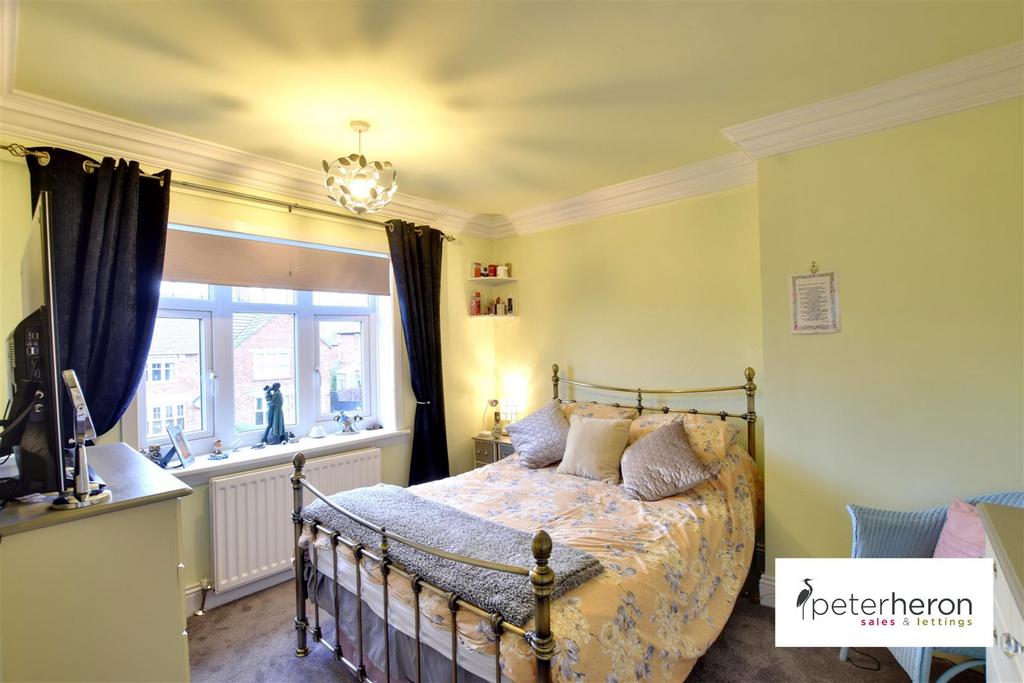 Bedroom 1 (front)