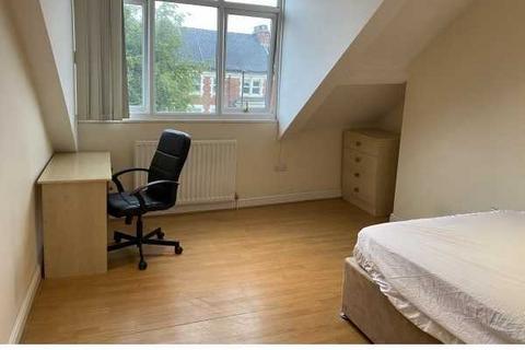 3 bedroom apartment to rent - Osborne Road, Newcastle upon Tyne, NE2 2AJ