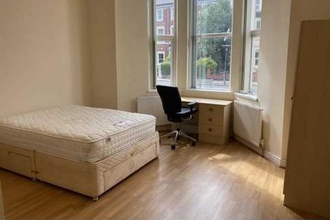 3 bedroom apartment to rent - Osborne Road, Newcastle upon Tyne, NE2 2AJ