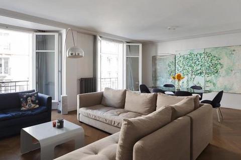 3 bedroom apartment, 6th Arrondissement, Paris, Île-de-France