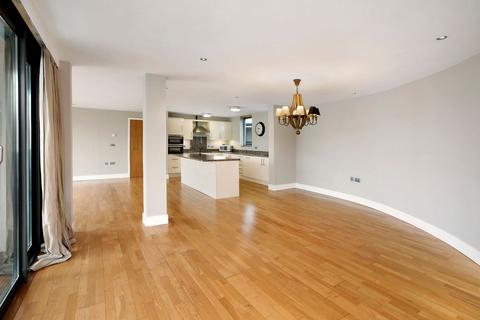 3 bedroom penthouse for sale, Emma Place Ope, Plymouth, PL1