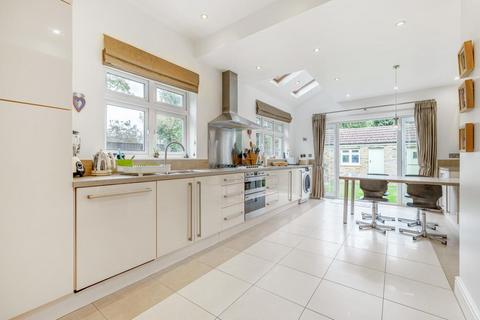 1 Cliveden Road, London, SW19 3RD