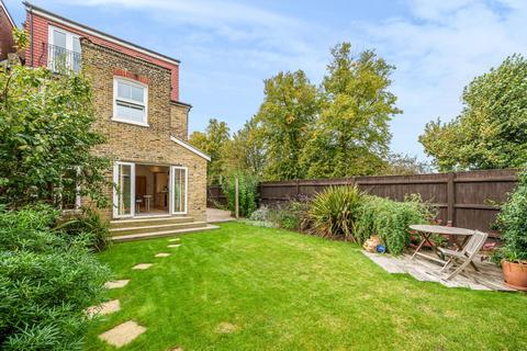 1 Cliveden Road, London, SW19 3RD