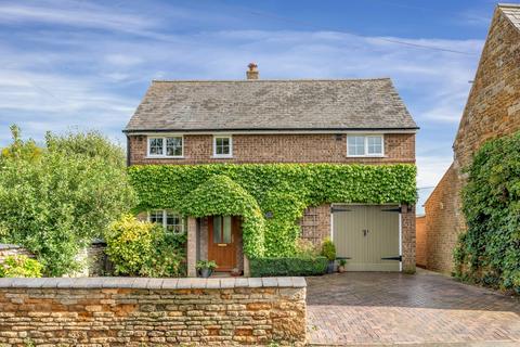 4 bedroom detached house for sale - Lyddington Road, Caldecott