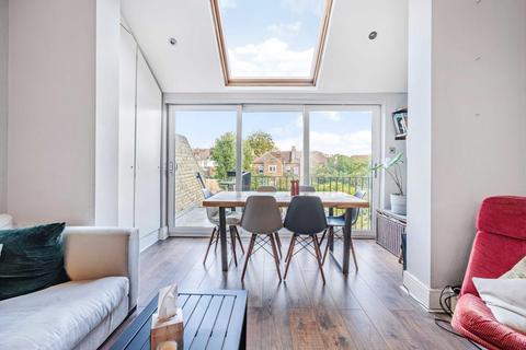 15b Burghill Road, London, SE26 4HJ
