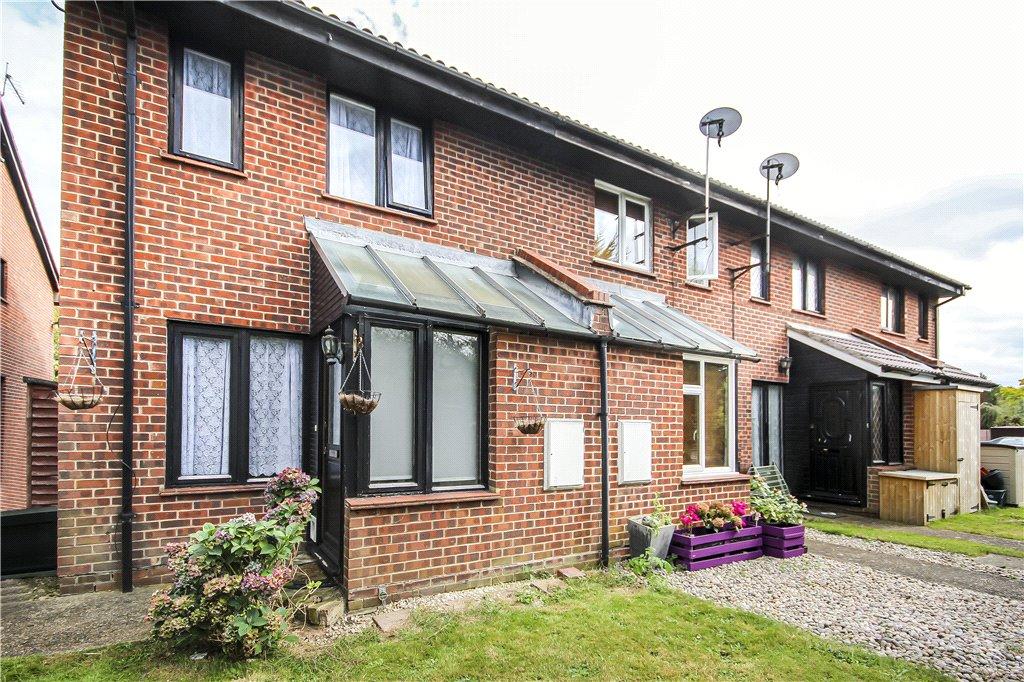Kelly Close, Shepperton, Surrey, TW17 1 bed end of terrace house £