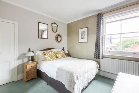 Allandale Camden Road, Lingfield, RH7 6AF