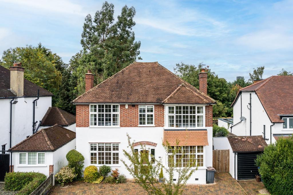 Campden Road, South Croydon, CR2 4 bed detached house for sale £875,000