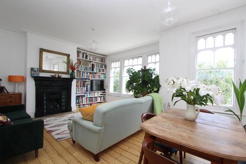 3 bedroom apartment to rent, Rosebery Road, Muswell Hill, N10