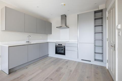 Flat 1, 1 South Drive, Coulsdon, CR5 2BJ