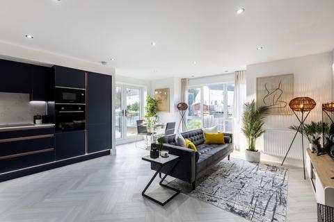 2 bedroom flat for sale - Lynne Close, Clybourne House, CR2