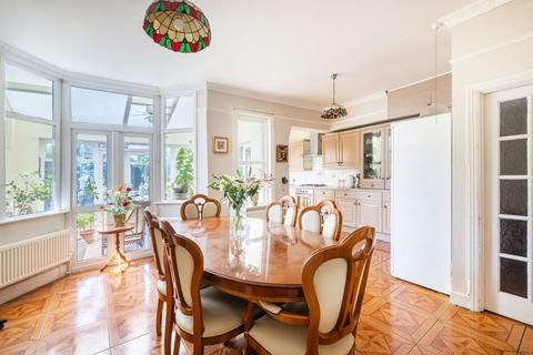 85 Richmond Road, Thornton Heath, CR7 7QF