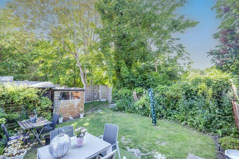 46d Blenheim Crescent, South Croydon, CR2 6BP