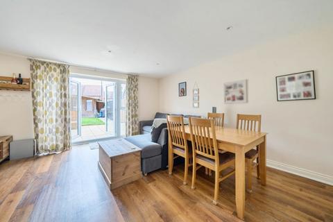 104 Hilton Close, Kempston, Bedford, MK42 7FT