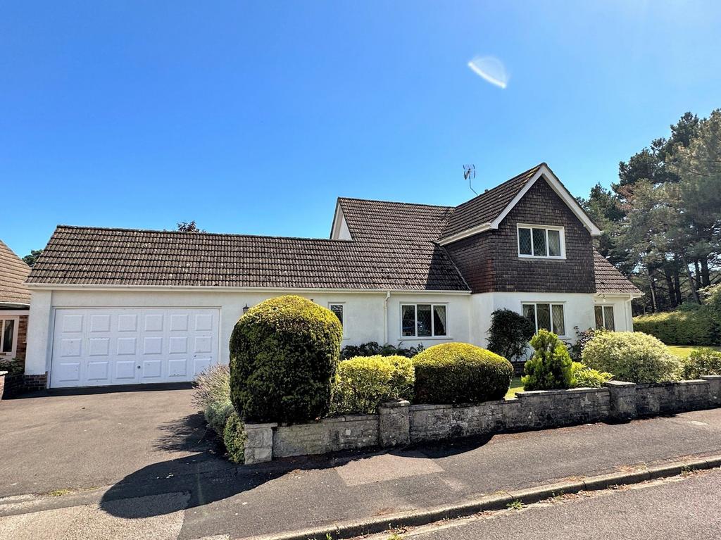 Roman Road, Dibden Purlieu, SO45 3 bed detached house for sale £579,950