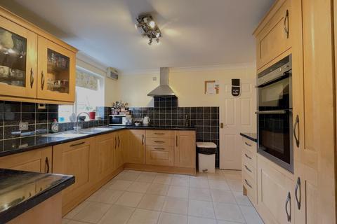 4 bedroom detached house for sale, Philpott Drive, Marchwood, SO40