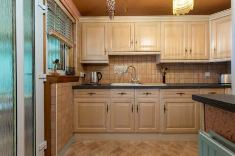 47 Carleton Drive, Giffnock, Glasgow, G46 6AG