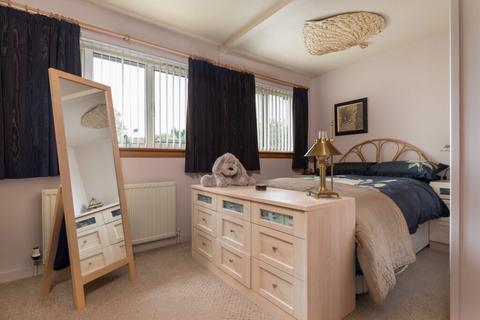 47 Carleton Drive, Giffnock, Glasgow, G46 6AG
