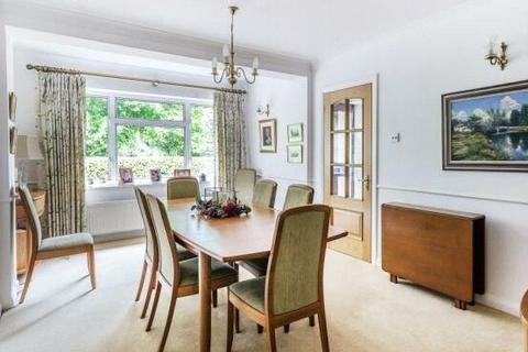 7 Kennel Close, Fetcham, Leatherhead, KT22 9PF