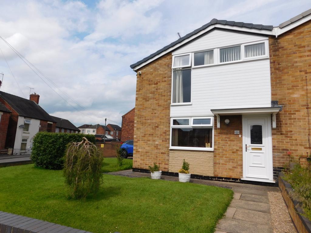 Clamp Drive, Swadlincote, DE11 3 bed semidetached house for sale £