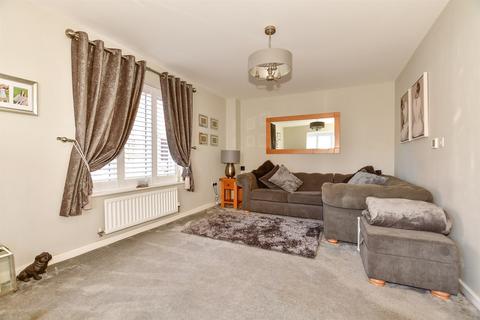 52 Nuthatch Drive, Finberry, Ashford, TN25 7AA