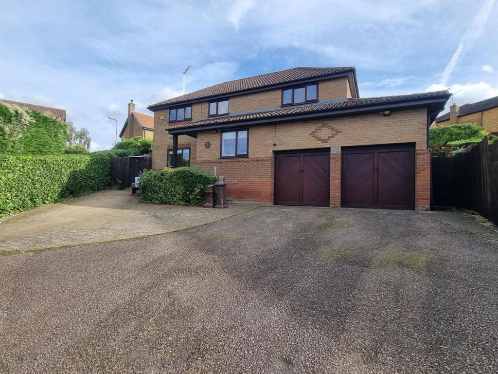 Tebbitt Close, Long Buckby, Northampton NN6 7YL 4 bed detached house
