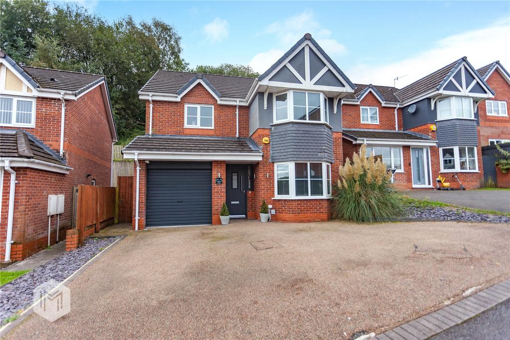 Valley View, Bury, Greater Manchester, BL8 1WL 4 bed detached house £