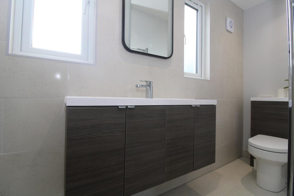 En suite shower room