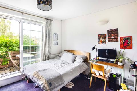 115b Powerscroft Road, London, E5 0PT