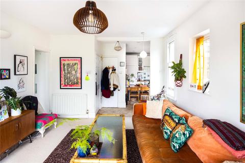 115b Powerscroft Road, London, E5 0PT