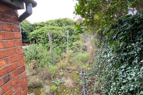 11 Bowden Road, Northampton, NN5 5LT
