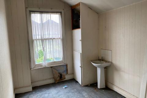 11 Bowden Road, Northampton, NN5 5LT