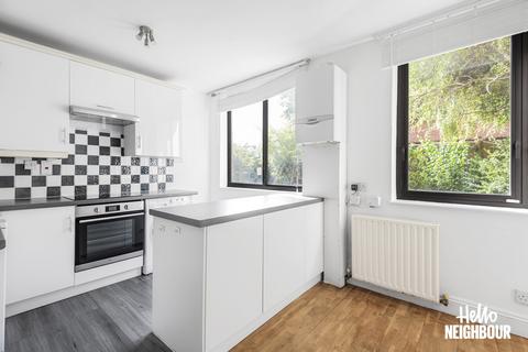 2 bedroom apartment to rent, Bow Lane, London, N12