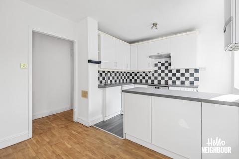 2 bedroom apartment to rent, Bow Lane, London, N12