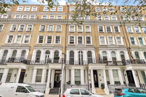 2 bedroom apartment to rent, Beaufort Gardens, Knightsbridge, London, SW3