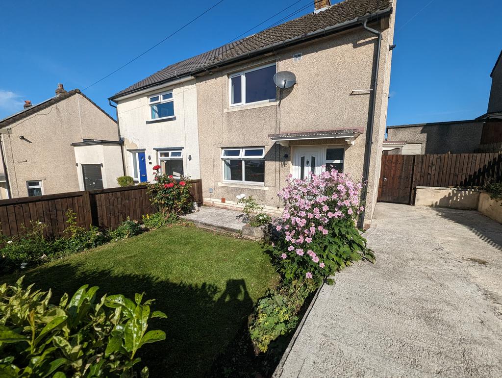 Rainhall Crescent, Barnoldswick BB18 2 bed semidetached house £159,950