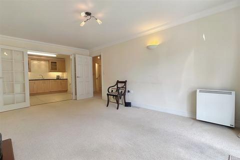 2 bedroom flat for sale, Chandlers Ford