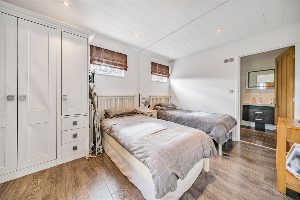 Annexe Bed 1