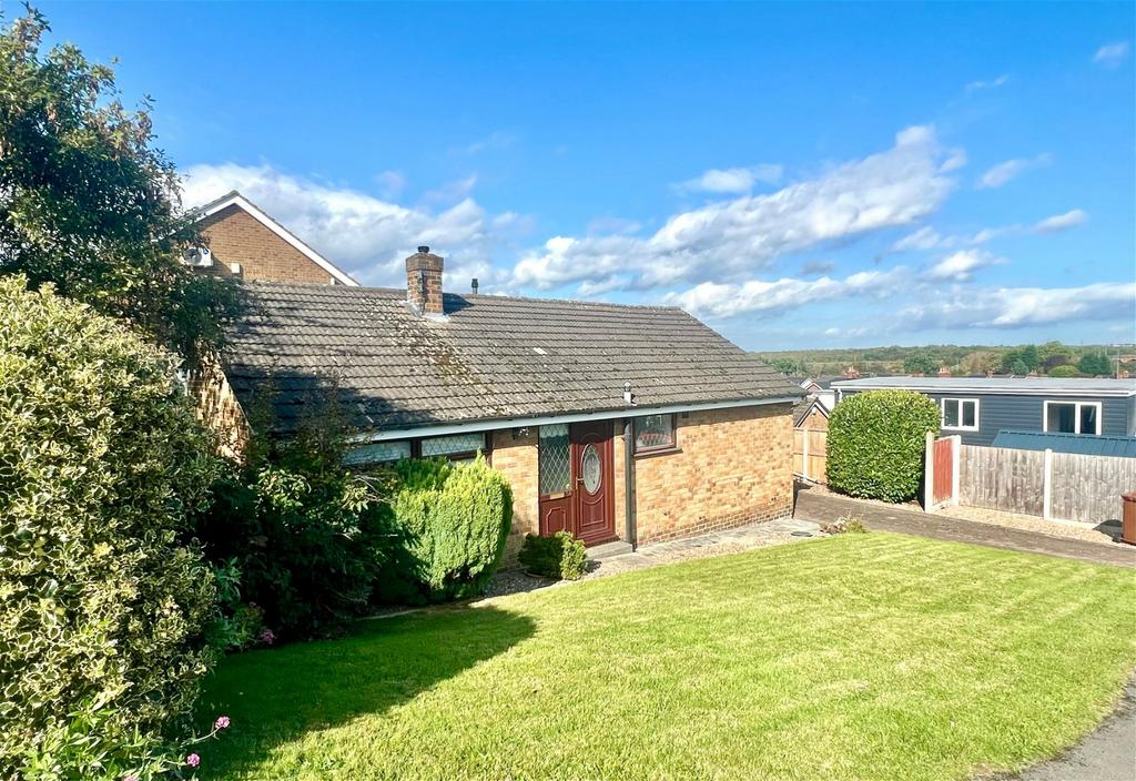 Cherry Tree Crescent, Walton, Wakefield, WF2 6LQ 3 bed detached