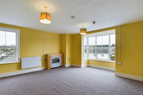 2 bedroom flat for sale, Callington