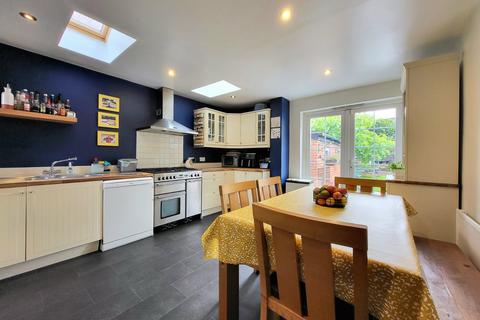 4 bedroom semi-detached house for sale, Parrs Wood Road, Didsbury, Manchester, M20