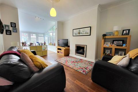 4 bedroom semi-detached house for sale, Parrs Wood Road, Didsbury, Manchester, M20