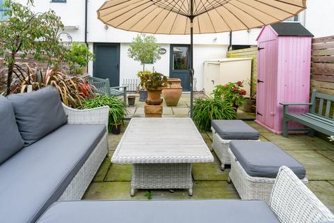 undefined, Fishermans Beach, Hythe, CT21