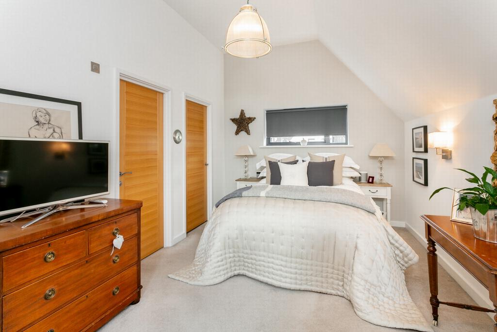 Principal suite