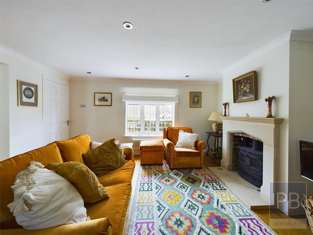 Pilley Lane, Cheltenham... 3 bed semidetached house £575,000