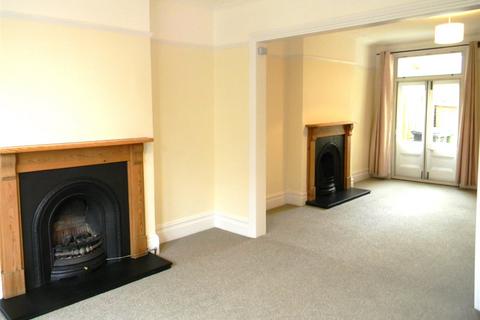 4 bedroom terraced house to rent, North Road, Berkhamsted, Hertfordshire, HP4