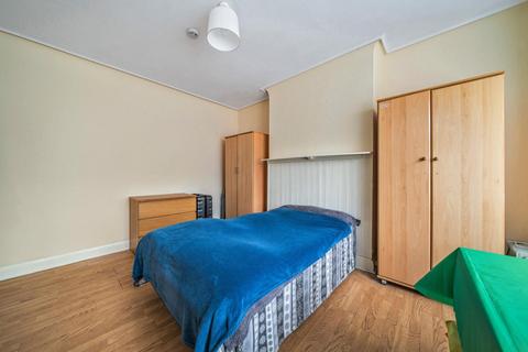 374 Western Avenue, London, W3 0PL
