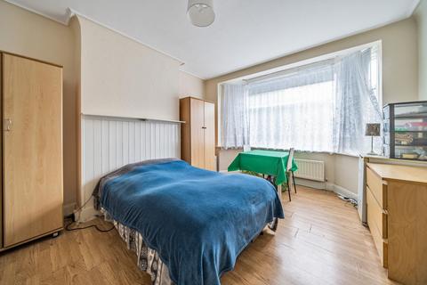 374 Western Avenue, London, W3 0PL