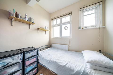 374 Western Avenue, London, W3 0PL