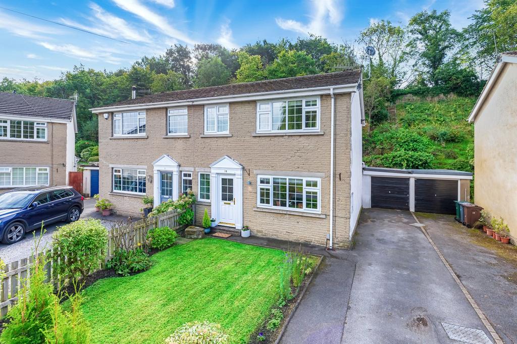 Easby Close Ilkley West Yorkshire Ls29 3 Bed Semi Detached House For